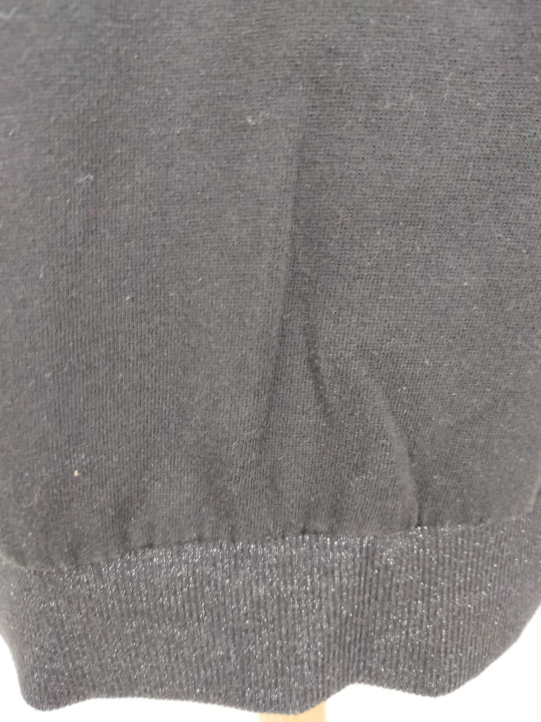 Sweater "Janina" langarm mit Kapuze, schwarz mit Aufdruck, Größe 50 – Bild 4