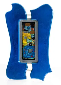 Hundertwasser Motiv „Baumwiesen/Spiralfelder“ Druck im blauen Deko-Rahmen, ca. 33x23 cm - Bild 1