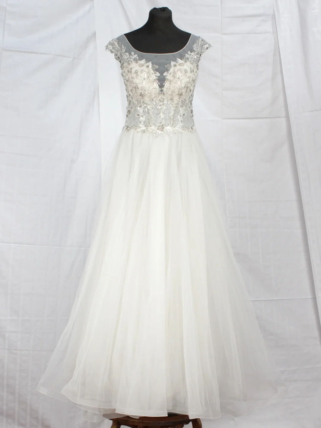 Hochzeitskleid - 01 - Natali Bridal (Prag) - Gr. L - Bild 1