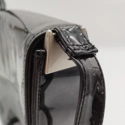 Moderne Handtasche im Glossy Look - Bild 3