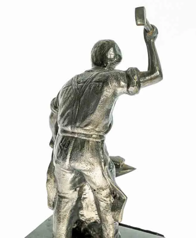 O.G. VOEST LINZ Statue Schmied – Bild 4