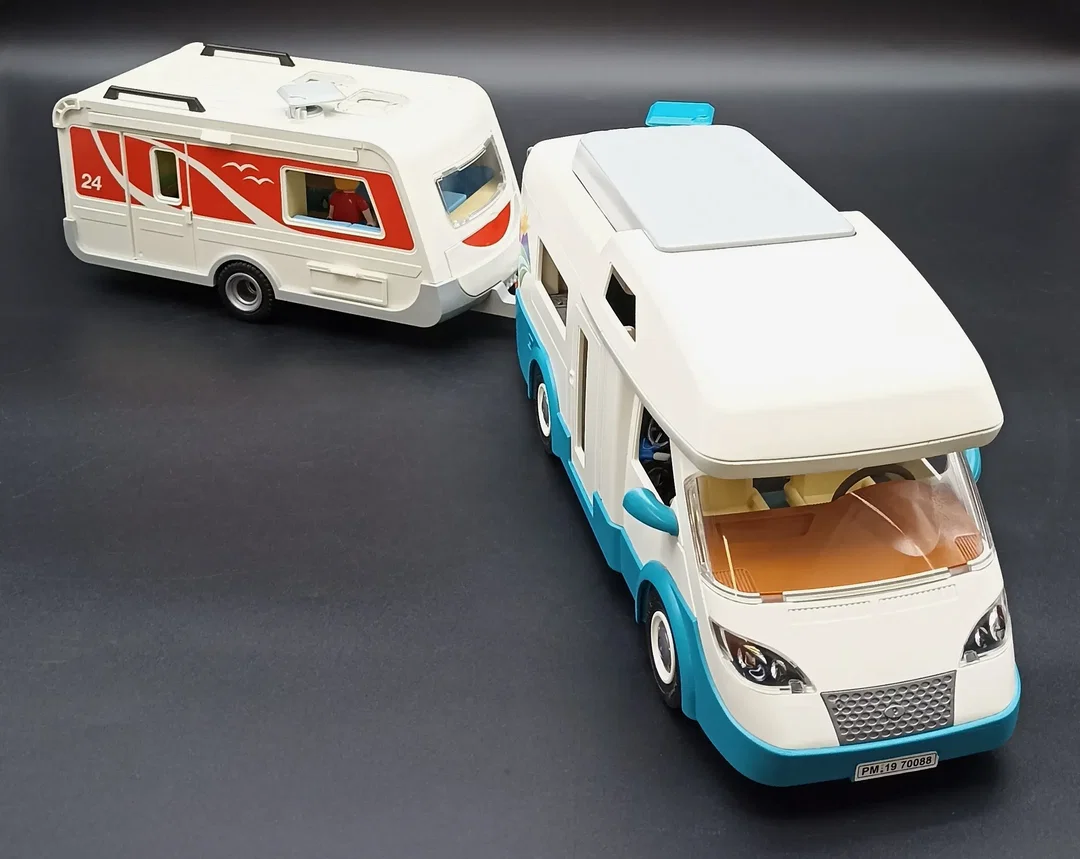  Playmobil Familien-Wohnmobil – Bild 1