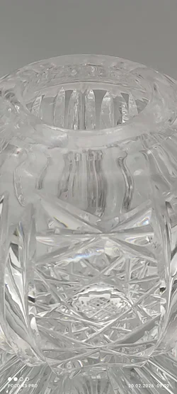 Kleine Kristallvase mit Blumenmotiv - Bild 4