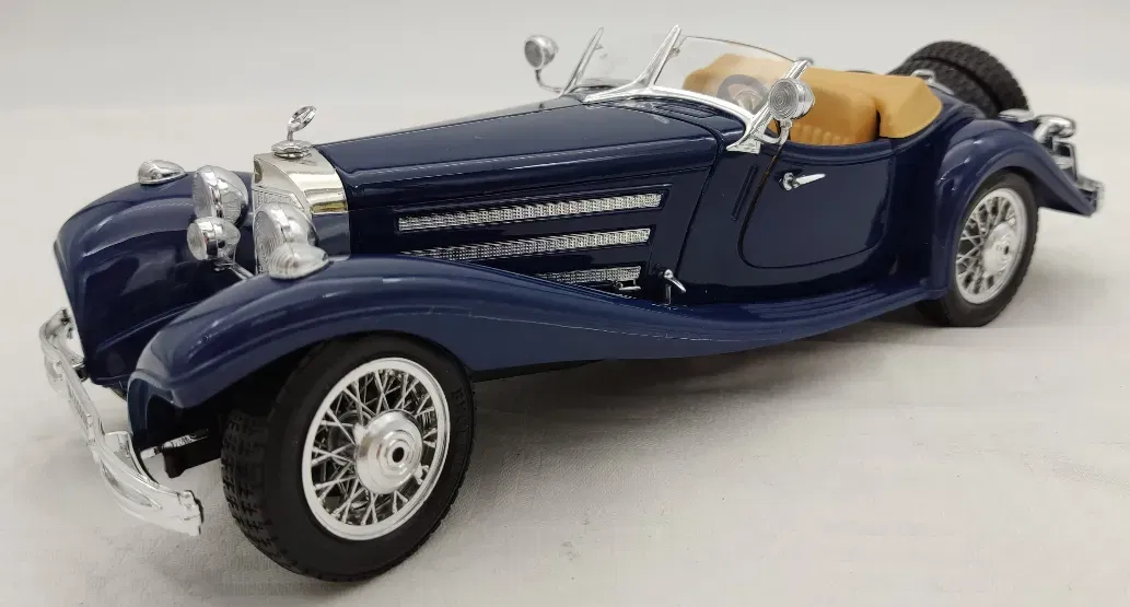 Burago - Mercedes Benz 500 K Roadster (1936) - Modellauto 1:20 - Bild 4