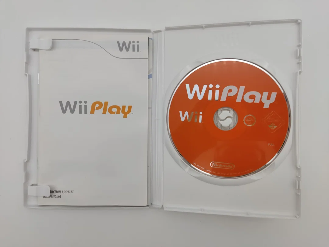 Nintendo Wii "Play" – Bild 2