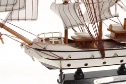 Dekoratives Schiffsmodell „CROATIA“ — Holzsockel, Stoffsegel, Souvenir-Dekoration - Bild 2