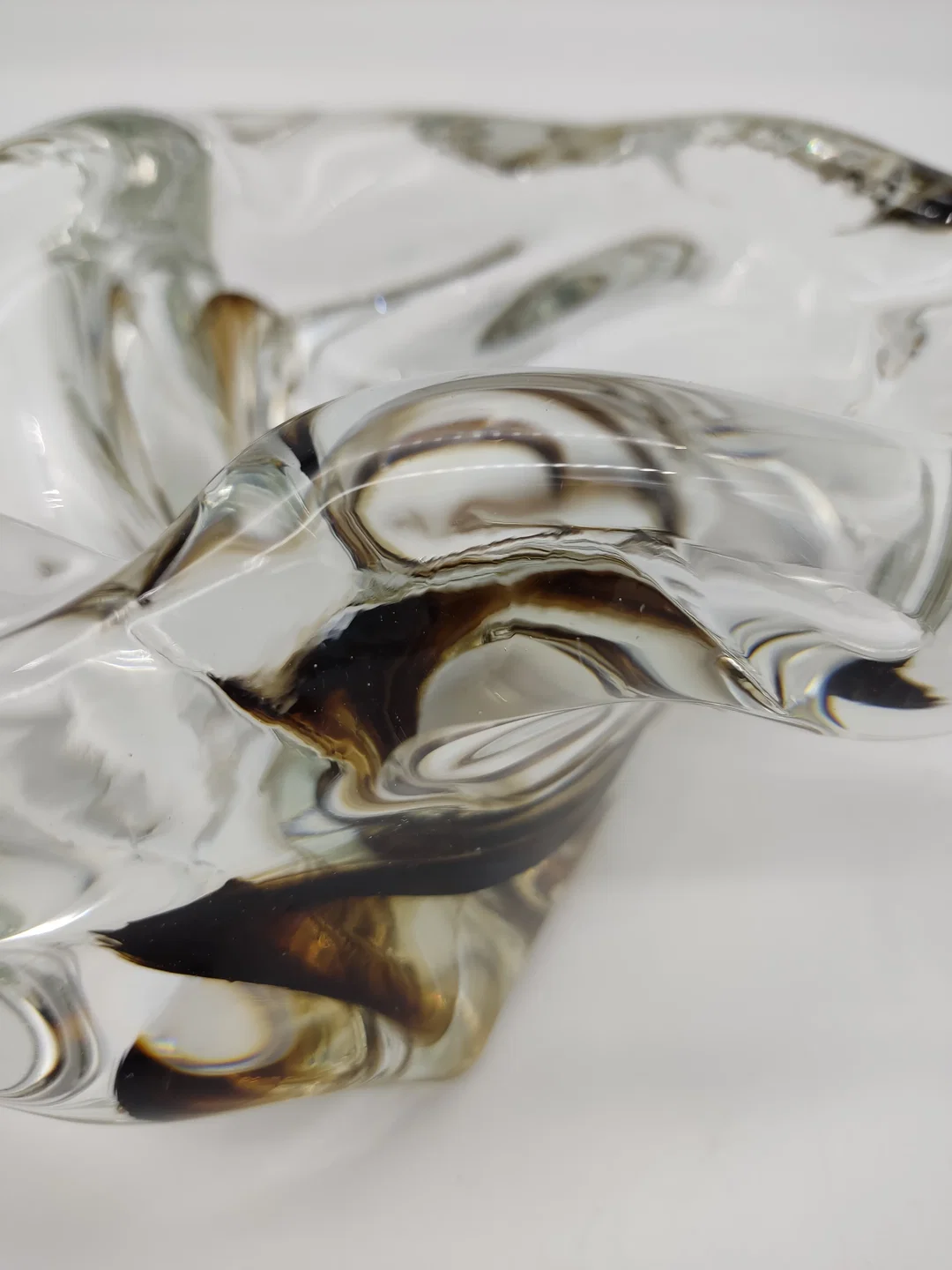Vintage Glasschale / Aschenbecher mit rauchgrauen Einschlüssen – Bild 3
