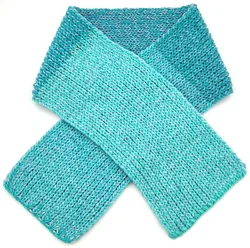 Handgestrickter Schal