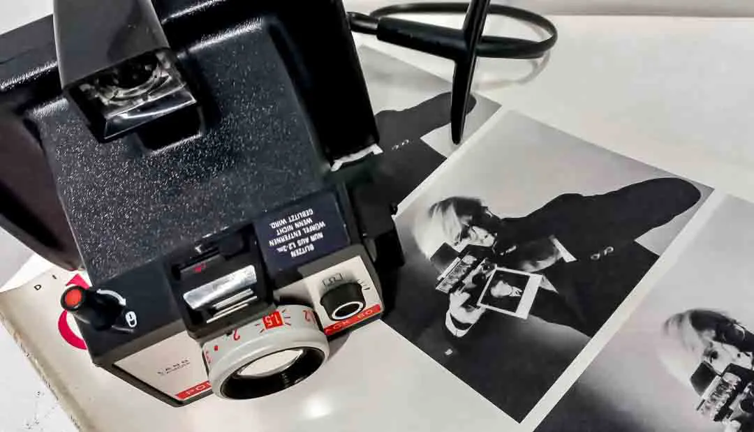 Polaroid Colorpack 80 Kamera mit du Magazin Polaroid – Bild 2