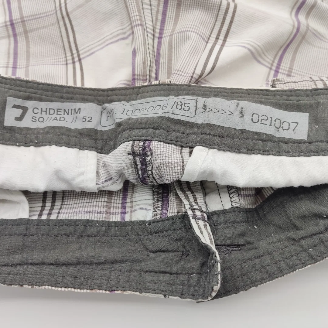 C & A  kurze Hose kariert - Gr. EUR 52/W32 – Bild 3