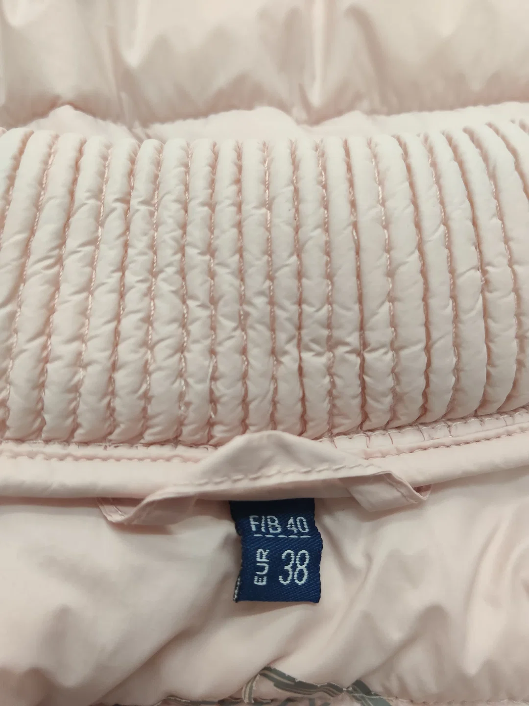 Damenjacke Aus Polyamid In Zartem Rosé | Zeitloser Stil – Bild 4
