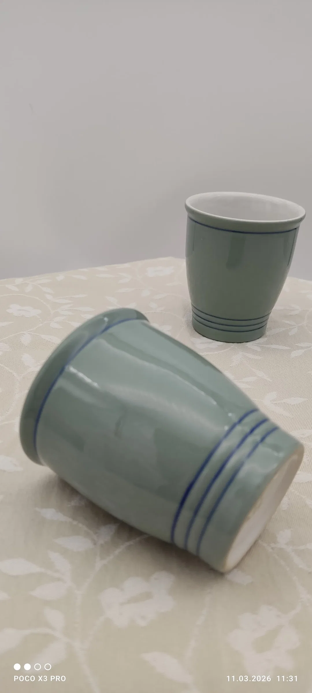 Wilhelmsburger Porzellan Becher 2er-Set | Zeitloser Charme – Bild 2