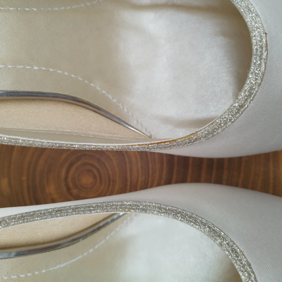 Rainbow Club Brautschuhe – Gr. 42 – Ivory Satin – breite Passform – Bild 5