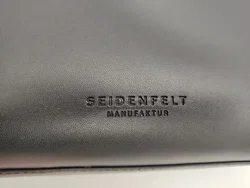 Seidenfelt Manufaktur Umhängetasche Lederimitat schwarz – Vorschau 4