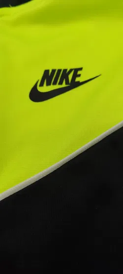 Nike Kinder Trainingsjacke schwarz/gelb Gr. 4-5 Jahre - Bild 3