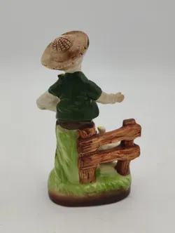 Porzellanfigur - Junge beim Gänsefüttern - Bild 4
