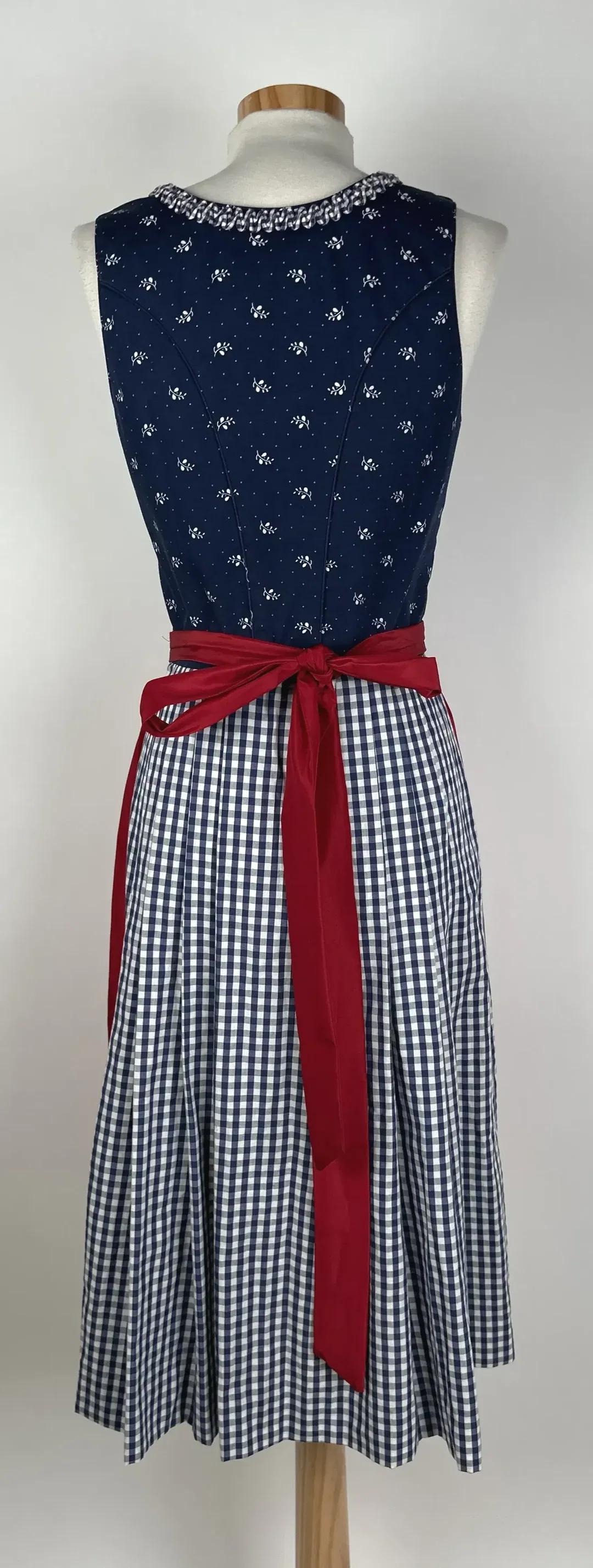 Wenger - Damen Dirndl - Gr. 36 – Bild 2