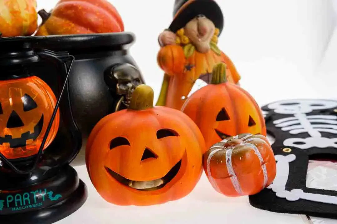 Halloween-Set #1 mit Kesseln, Bechern, Deko & Partyzubehör - Bild 1