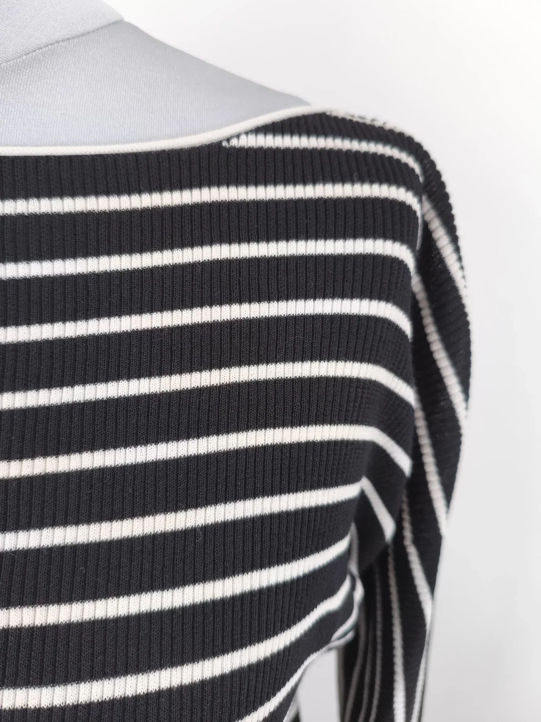COS, Strickpullover Damen, Gr. M – Bild 2