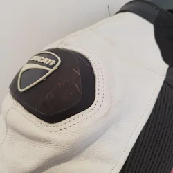 Motorradkombi Leder Ducati / Alpinestars | Erprobter Begleiter – Vorschau 5