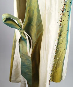 Handgemachtes Midikleid - mit Stein-Bestickung / Seiten offen - Bild 2