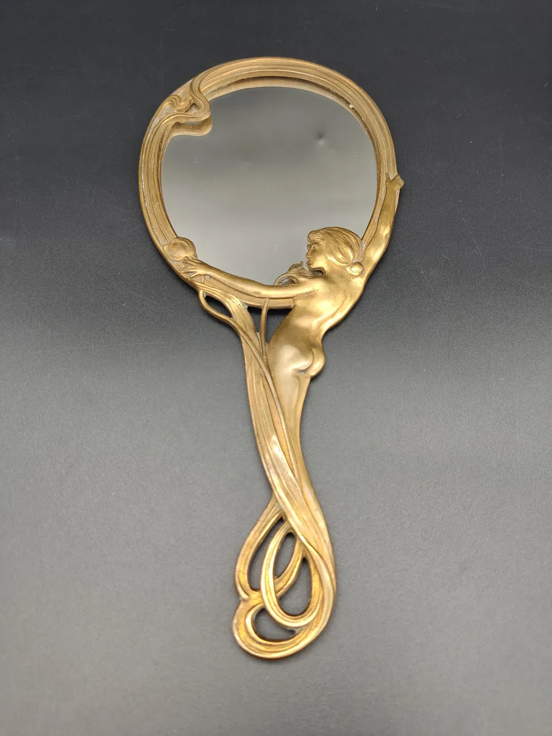 Handspiegel im Jugendstil-Design - Bild 1