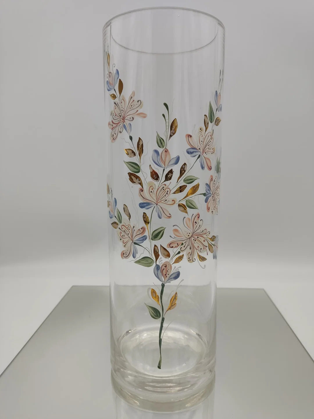 Handbemalte Glasvase Mit Blumenmotiv  | Floraler Schatz - Bild 1