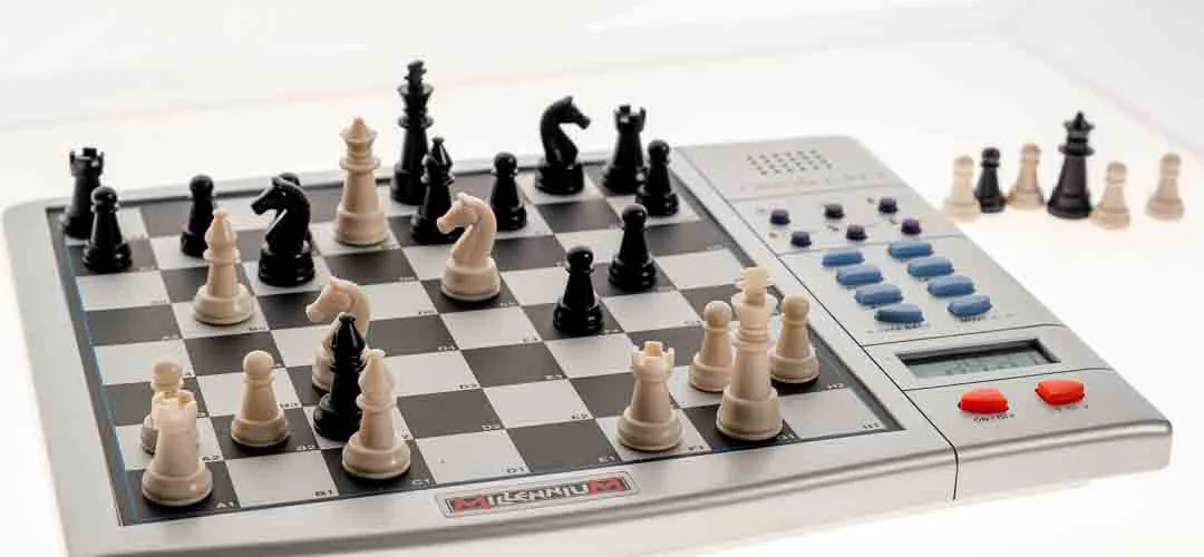 Schach Dame 4 Gewinnt...Millennium ORION 6‑in‑1 Schachcomputer mit OVP – Bild 3