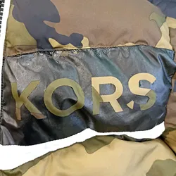 Michael Kors Camouflage Kinder Steppjacke Gr. 10/12 - Bild 3