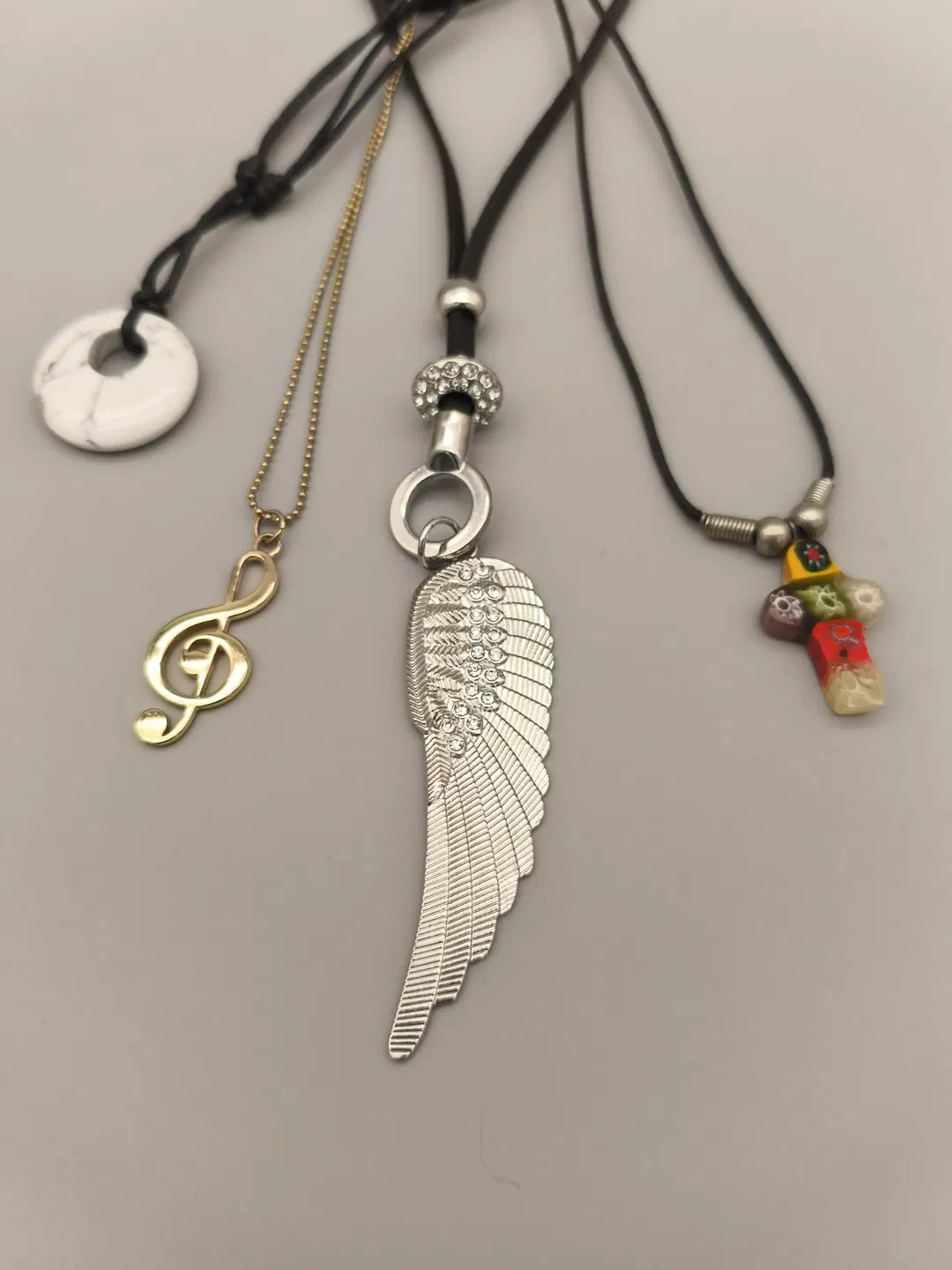 4 Halsketten, Set, Modeschmuck - Bild 1