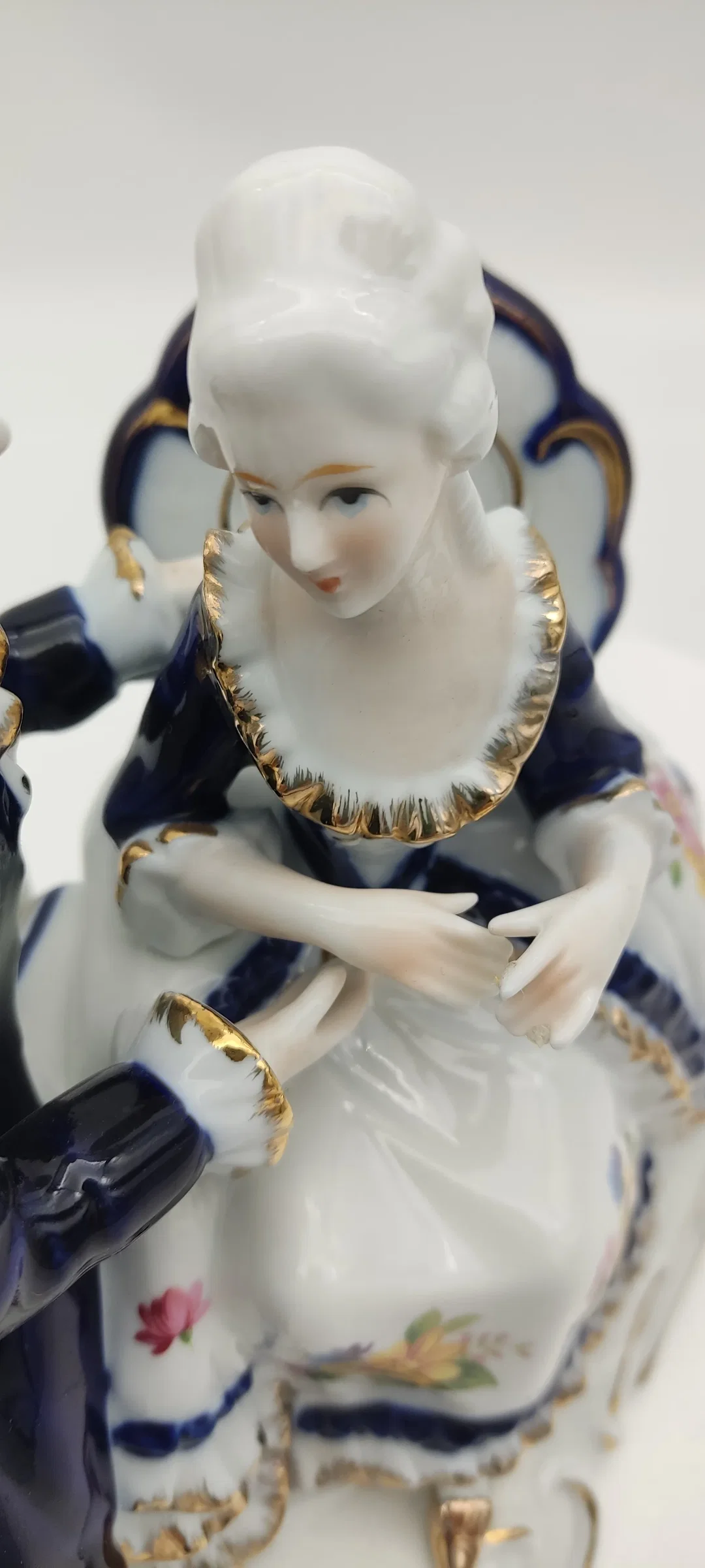 Kato Kogei Spieluhr aus Porzellan, B 19 cm, H 18,5 cm – Bild 5