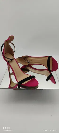 Marquiiz Sandalen mit Hasenohren-Details - Bild 3