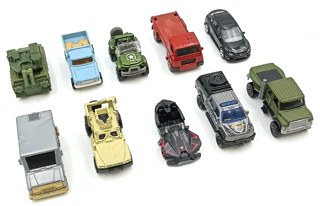 Matchbox 10 Stück Spielzeugautos - Bild 4