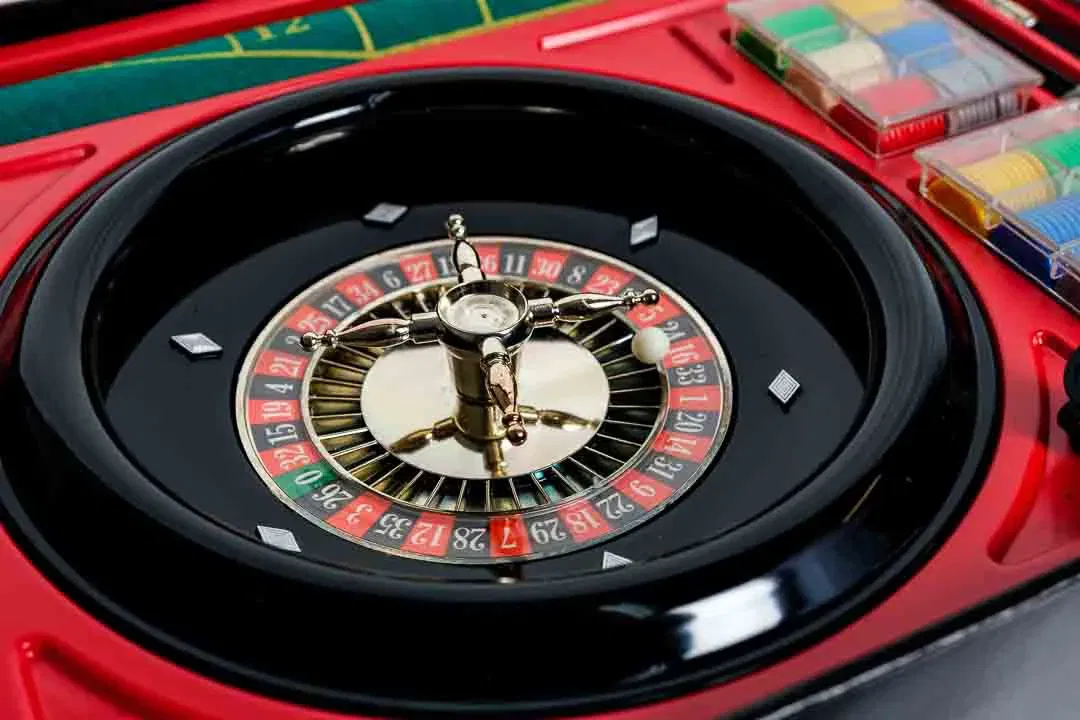 Vintage Roulette Spiel mit Spielteppich & Jetons - Bild 1