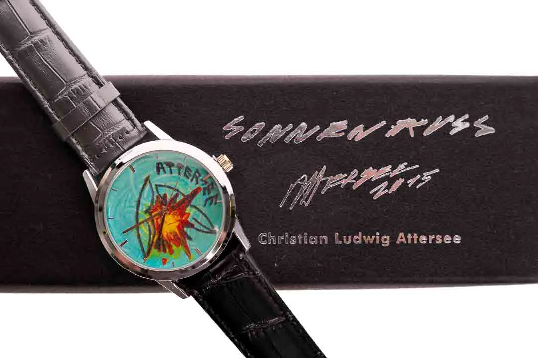 Attersee Special: Kompass Wanderführer und Lesestoff von Franz Reisecker & Michael Niavarani und eine Armbanduhr "Sonnenkuss" – Bild 6
