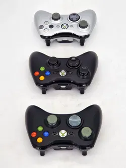 Microsoft Xbox 360 S Set - Xbox 360 Slim Konsole mit 3 Controllern, Chatpad und Zubehör - Bild 19