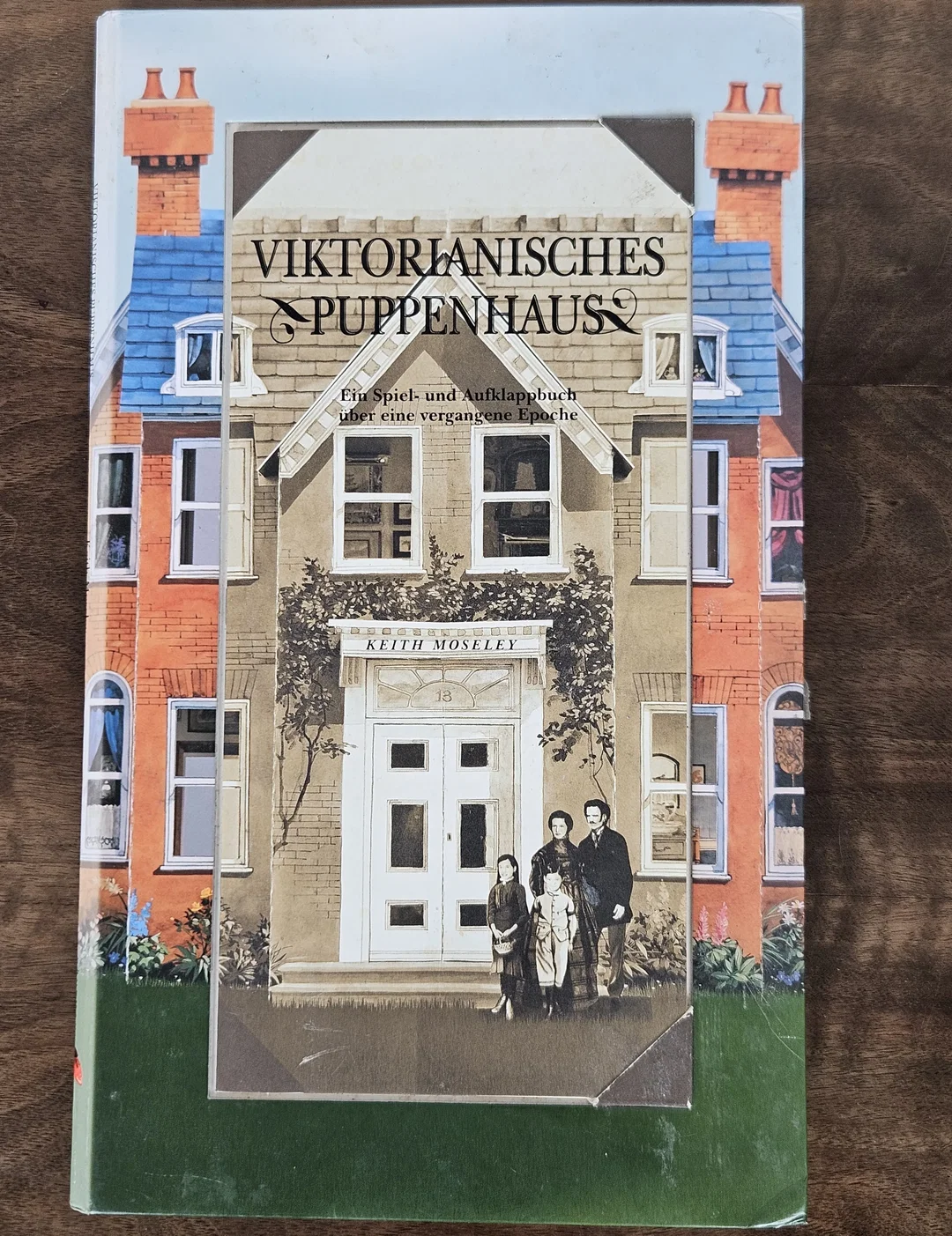 Viktorianisches Puppenhaus. Ein Spiel- und Aufklappbuch. - Bild 1