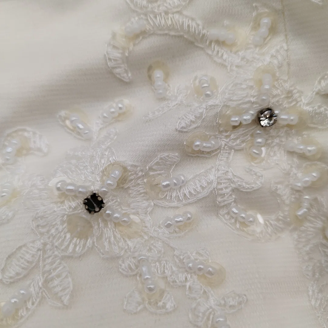 Modernes Brautkleid mit Steinchen - Maße angegeben – Bild 8