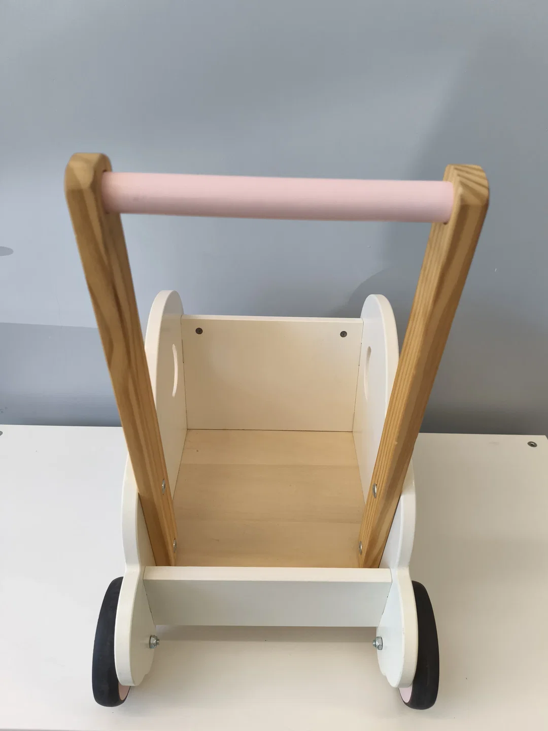 Laufwagerl aus Holz, Gehhilfe, Baby/Kleinkind – Bild 2