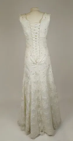 Modernes Brautkleid - ca. Größe 36 - Bild 4