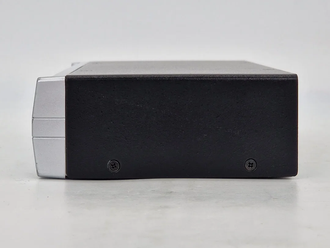4-Port DVI KVM Switch mit USB 2.0 Hub & Audio - Professioneller Umschalter – Bild 5