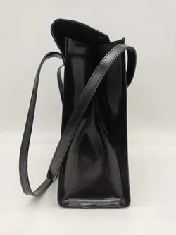 Furla - Große Vintage Schultertasche, Lackleder schwarz - Bild 9