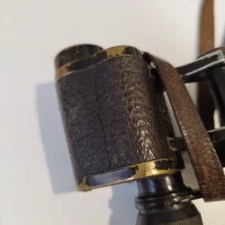 Antiquarisches Fernglas mit Tasche - Bild 5