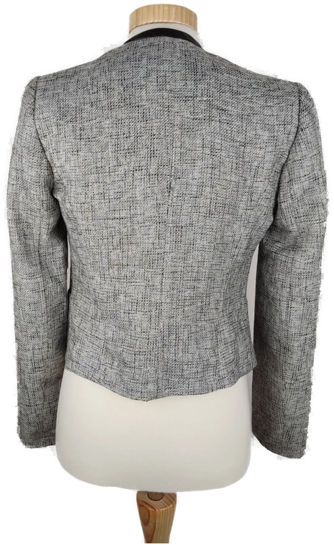 Kurzblazer "Atmosphere", langarm mit Taschen, grau/schwarzmeliert mit Kunstledereinsatz, Gr. 34 – Bild 3