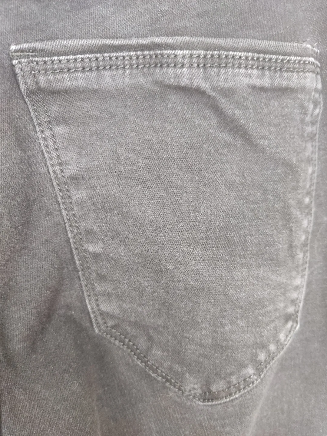 Jeans lang mit Stretch, schwarz mit Taschen, Größe 35 – Bild 4