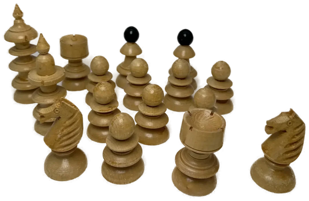 Schachfiguren aus Holz - Bild 1