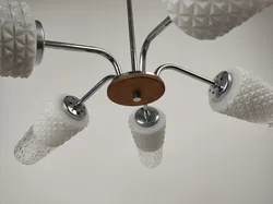 Mid-Century Deckenlampe 5-flammig / silberfarben mit weißen Glas/Milchglas Schirmen - Bild 5