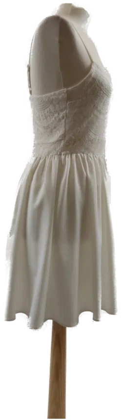 weißes Minikleid mit Trägern  - Bild 4