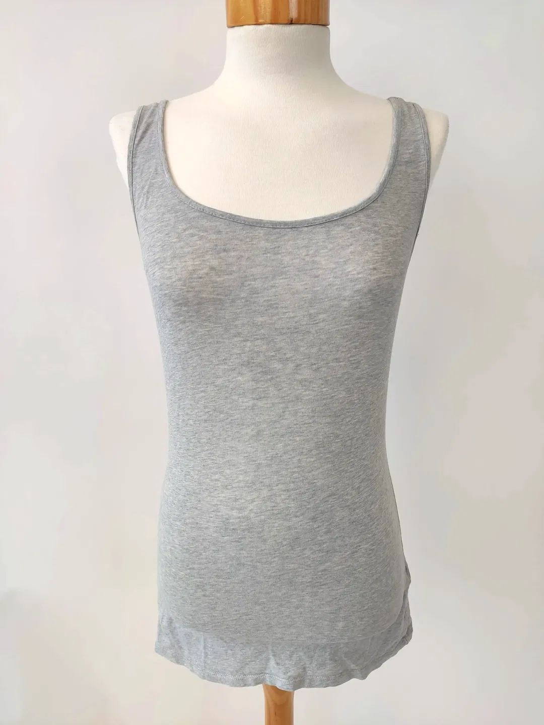 H&M Basic, Damen Top grau - Gr. S/ EUR 36 - Bild 1