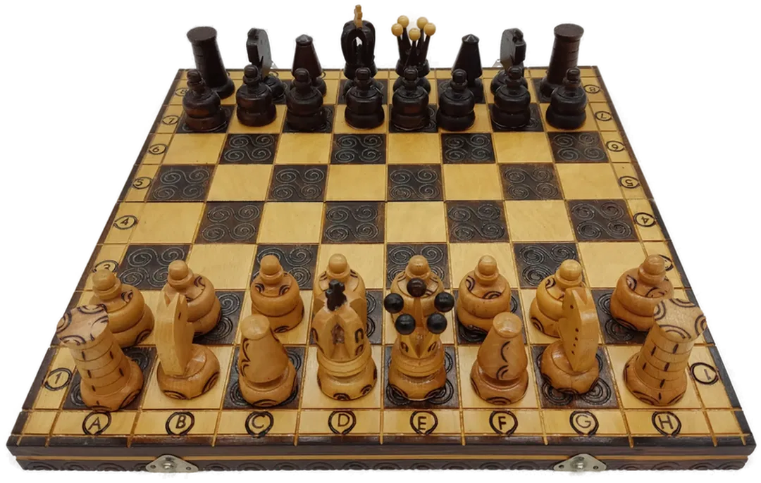 Schachbrett aus Holz handgemacht - Bild 4